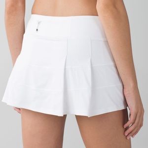Lululemon Pace Rival skirt in white